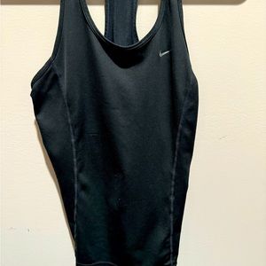 Nike tank